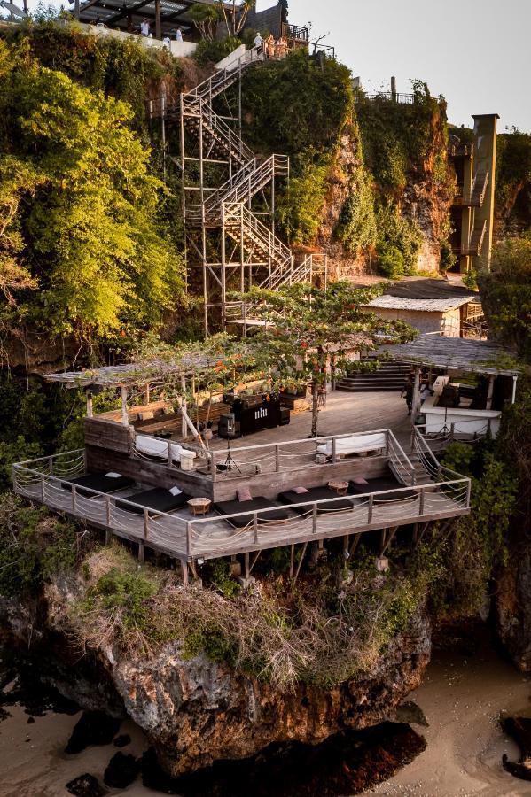 Hotel Ulu Cliffhouse Uluwatu Exterior foto